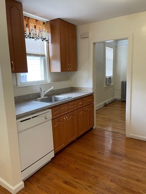 Kitchen - 15436 13th Ave