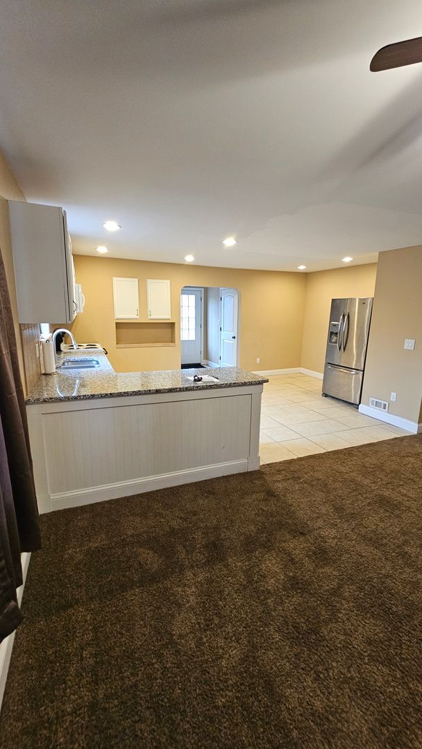 Foto del edificio - UPDATED BEAUTIFUL 3 BEDROOM/2 BATH