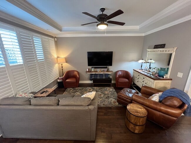 Building Photo - FURNISHED 3 Bed, 2.5 Bath Townhome in West...