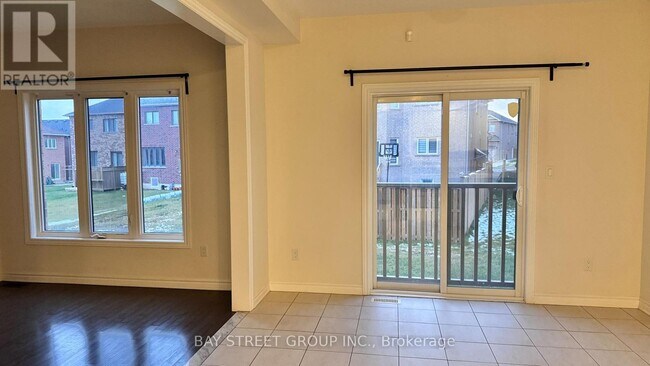 Photo du bâtiment - 27 Palace St