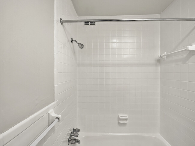 Building Photo - 3573 Laurel Fort Meade Rd