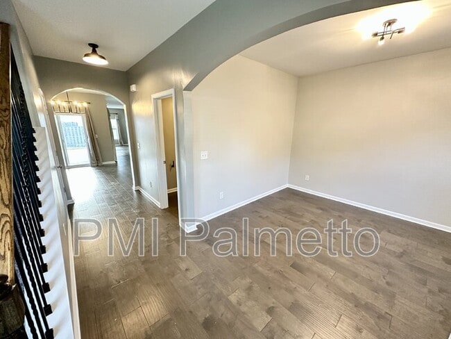 Foto del edificio - 146 Plum Orchard Dr