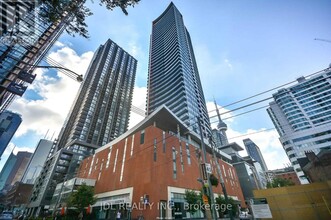 Building Photo - 21 Widmer St