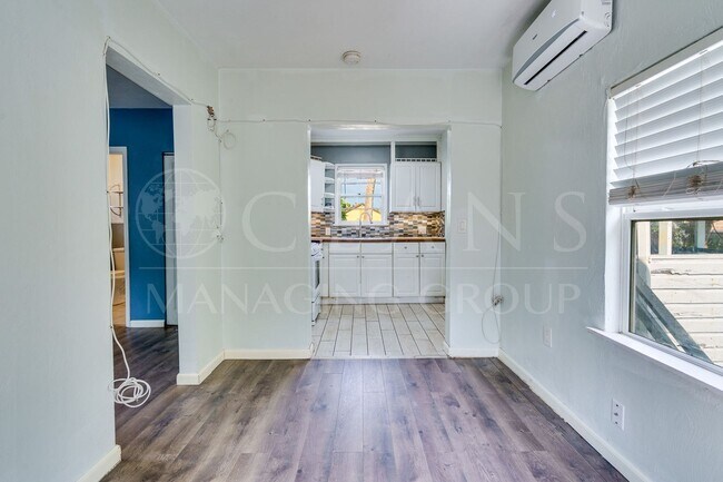 Foto del edificio - 2nd Story Beachside Apartment
