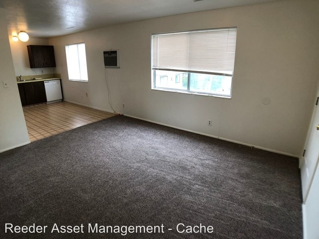 Building Photo - 257 W 600 N