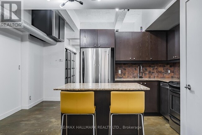 Building Photo - 201 Carlaw Ave