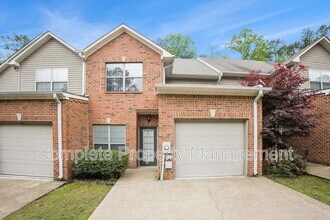 Building Photo - 448 Highland Cove Dr