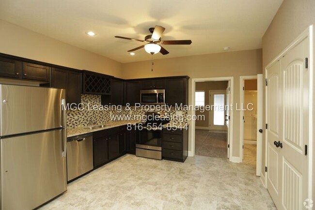 Foto del edificio - Eagle Creek Townhome available with a Grea...