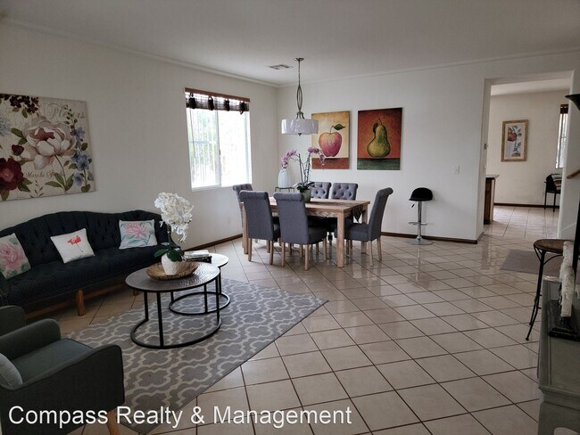 Foto del edificio - 4 br, 2.5 bath House - 1096 North Sloan Ln