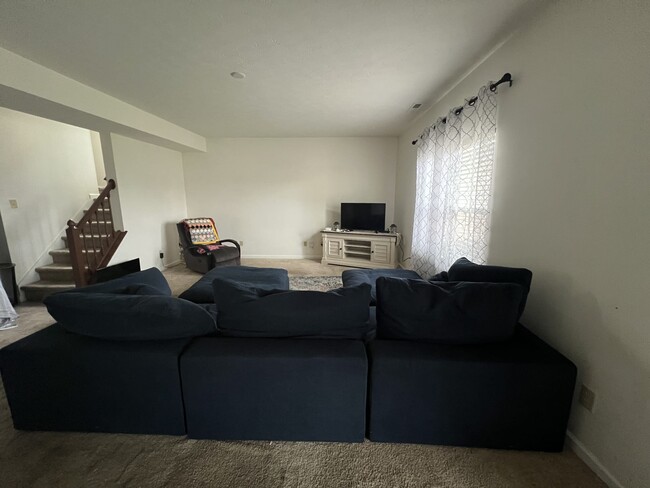 Foto del edificio - 665 Wendover Ave