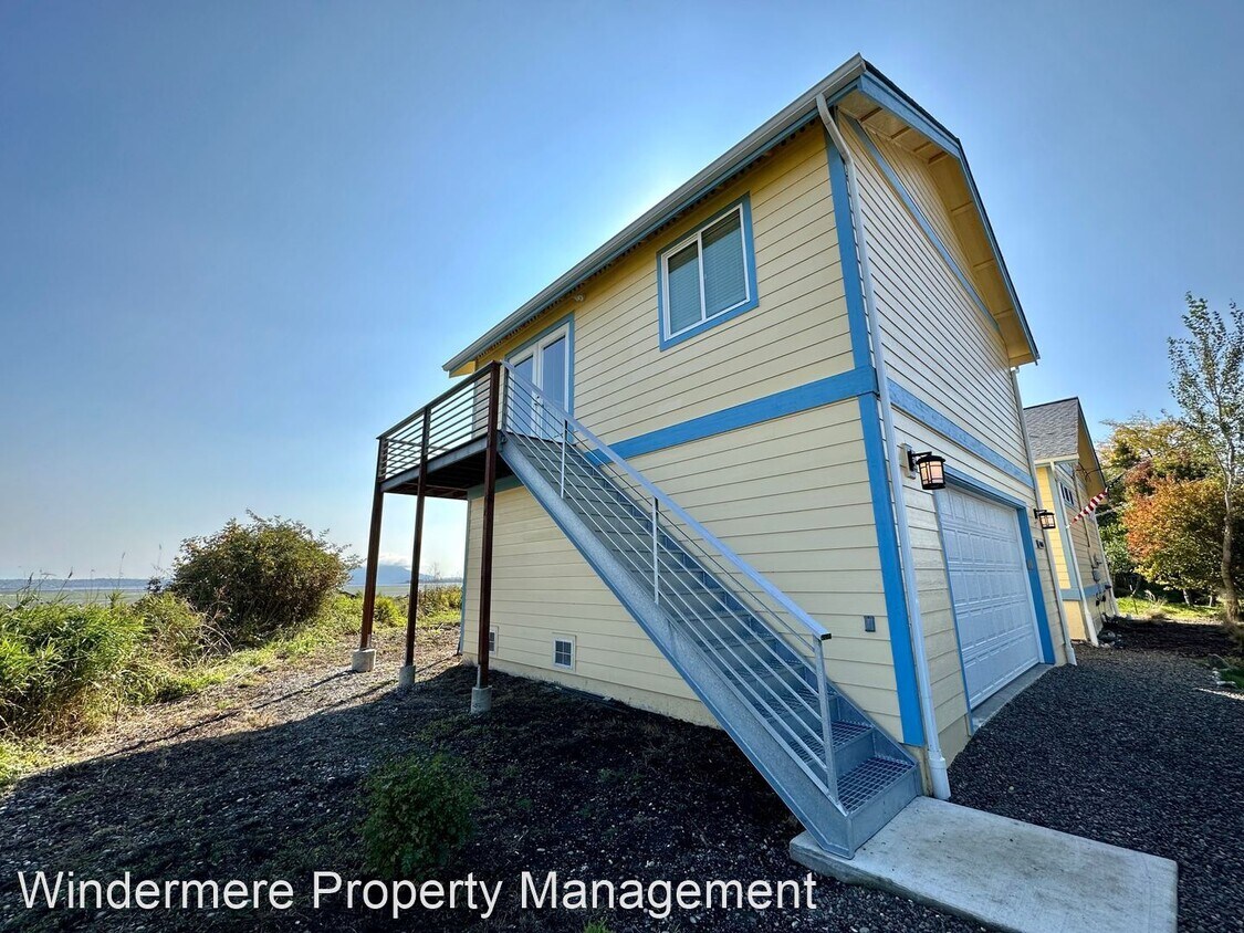 Primary Photo - 1 br, 1 bath House - 4464 Salt Spring Dr.