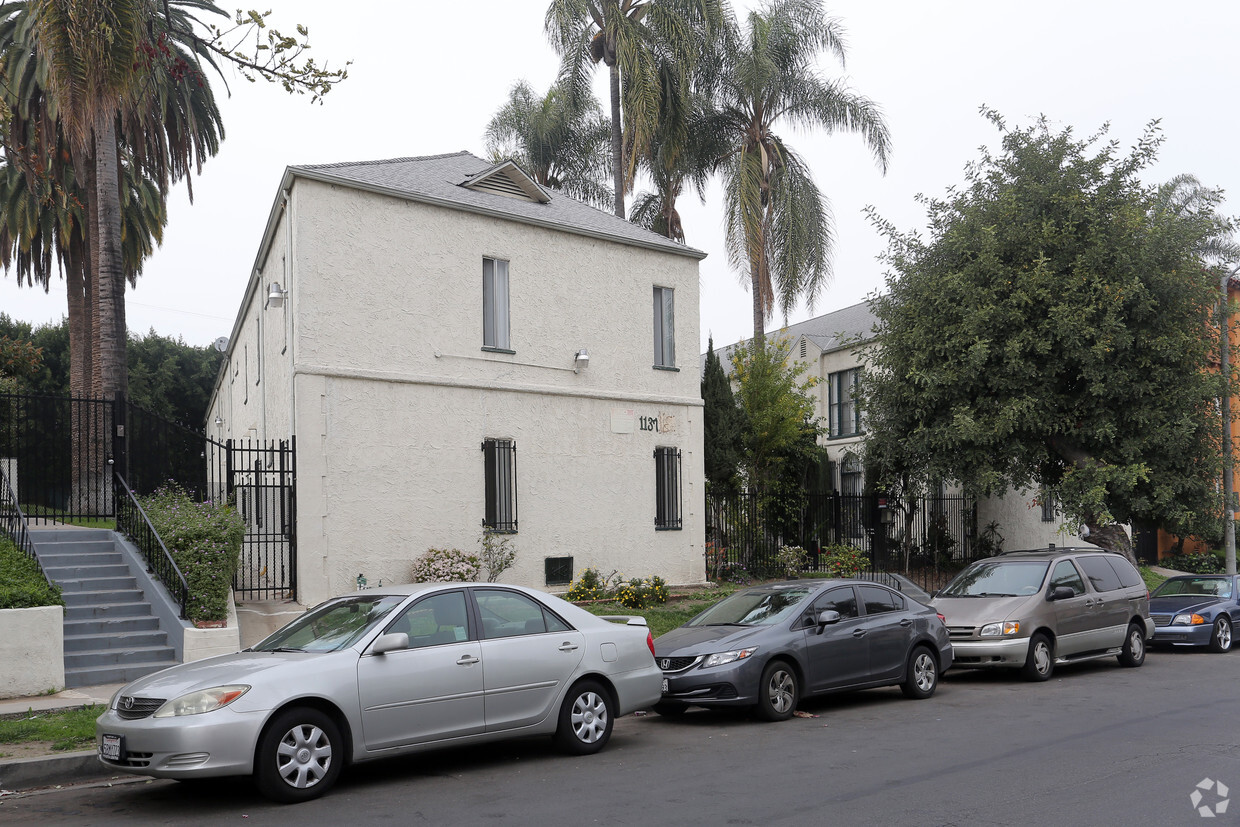 Primary Photo - Columbia Apartments