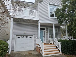 Building Photo - 2217 Tideway Ct