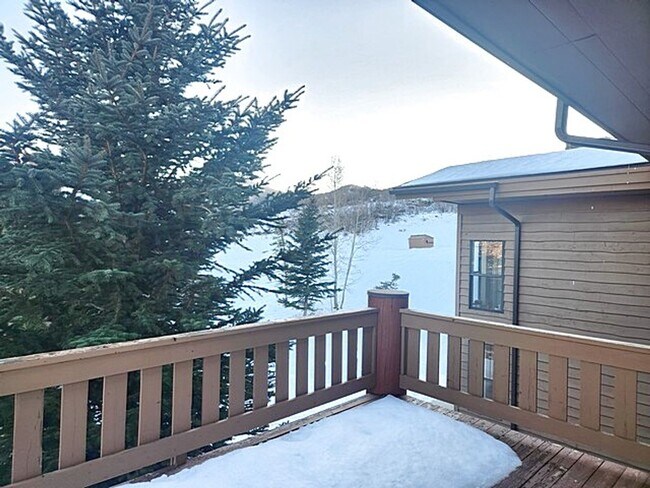 Foto del edificio - Pinebrook Pointe Furnished Condo - 2 Cover...