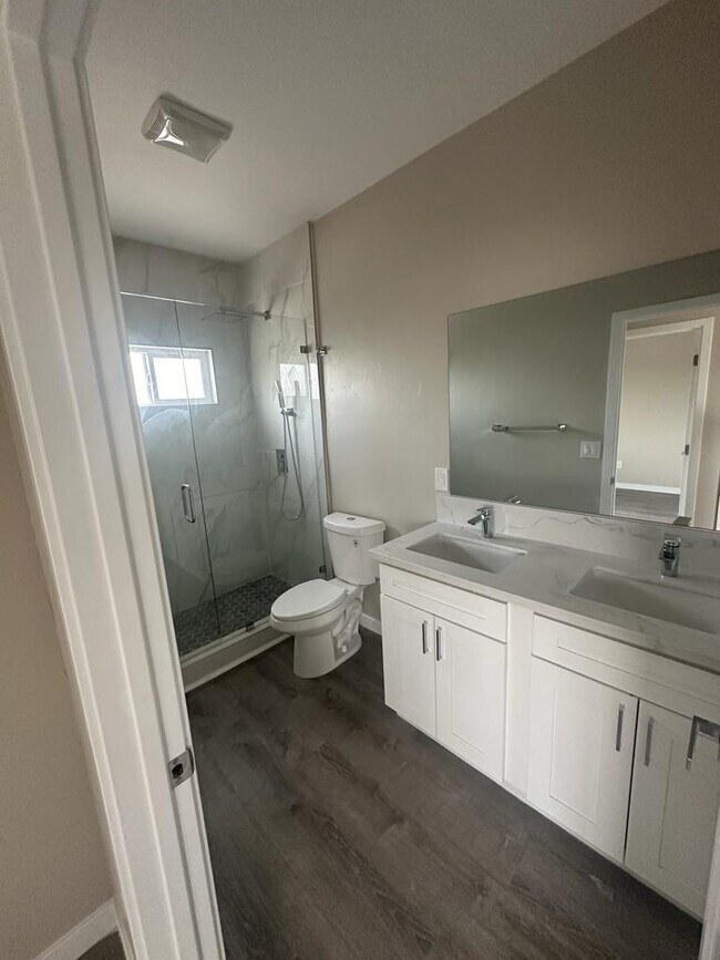 Foto del edificio - 6323 Mesita Dr