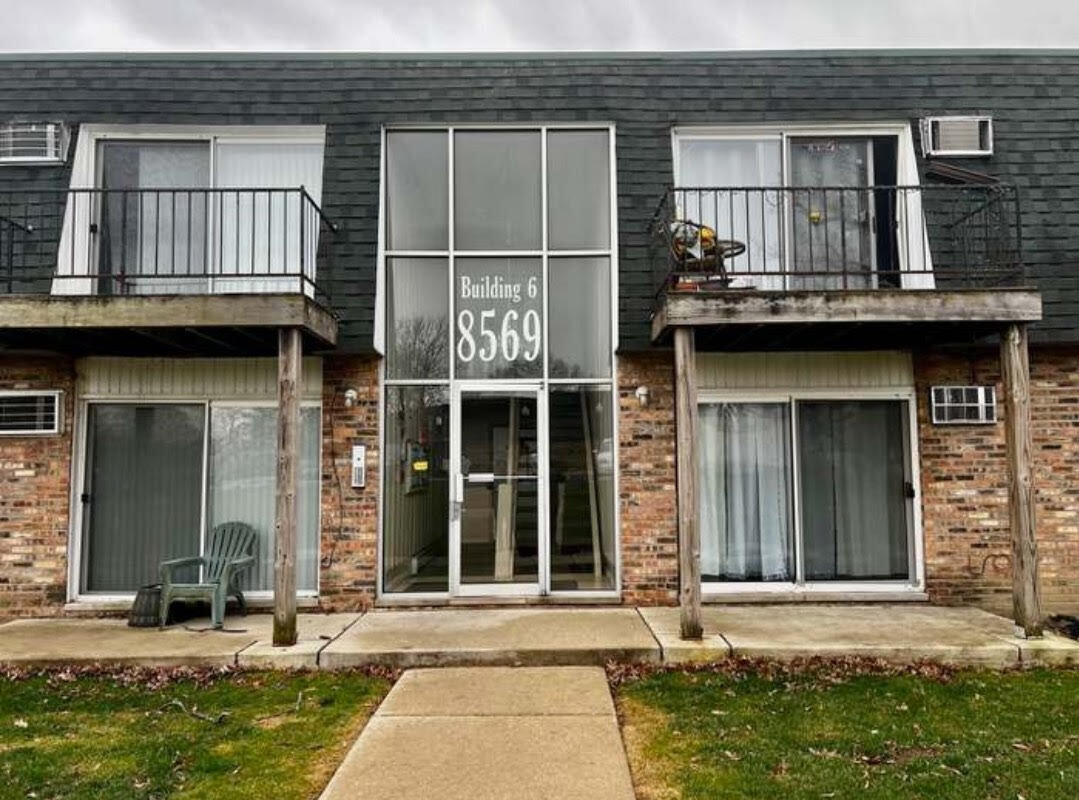 8569 W 101st Ter Unit 309, Palos Hills, IL 60465 Apartments in Palos