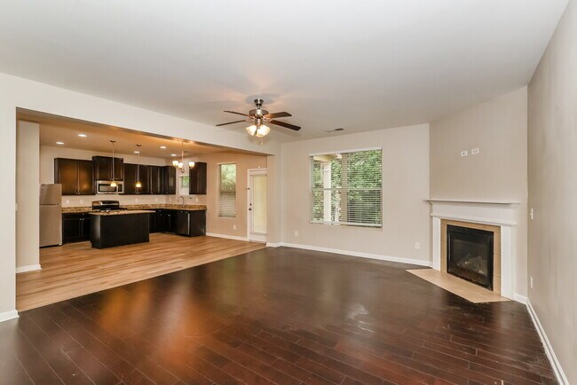Foto del edificio - 4782 Brookwood Pl