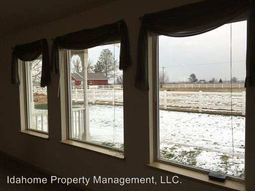 Building Photo - 9911 Missouri Ave