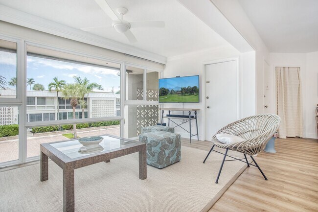 Building Photo - ** MOORINGS ** 2 BED / 2 BATH - CONDO - PR...