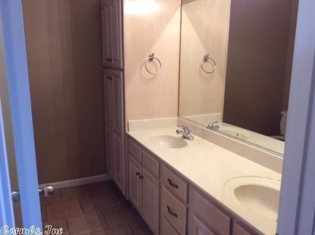 Building Photo - 103 Jera Cove