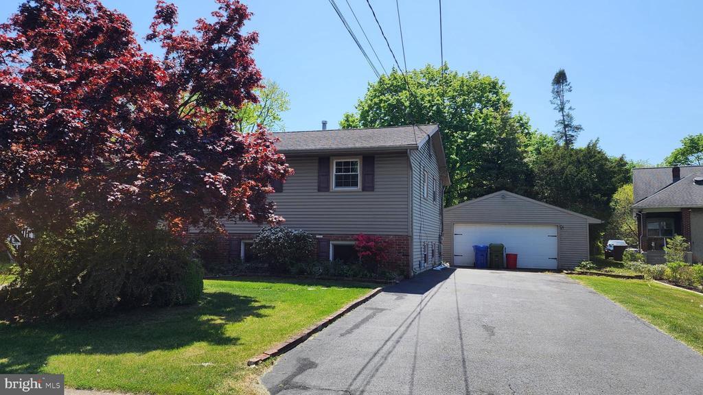 Foto principal - 318-320 Oakwood Ave