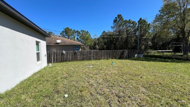 Building Photo - BRAND NEW 3 BD/2BA Home in Beautiful Palm ...