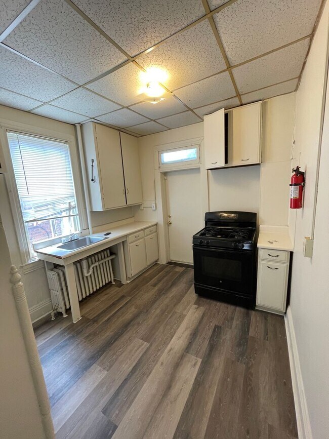 Foto del edificio - 643 Lincoln St