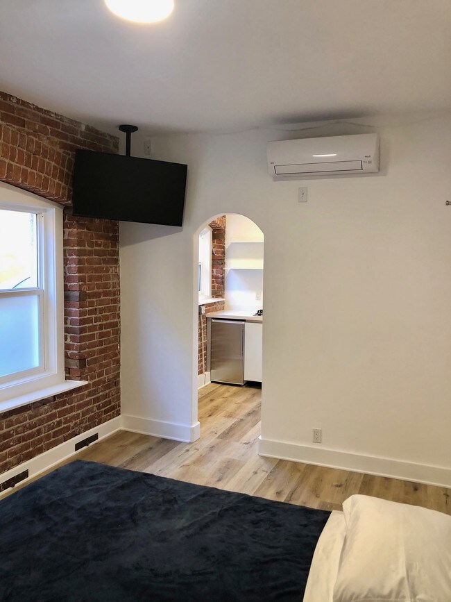 Unidad 105 - Boardwalk Flats - Ocean Front Studios