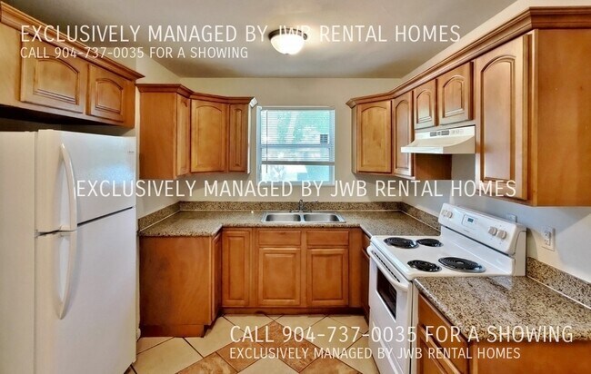 Foto del edificio - 3809 Macgregor Dr