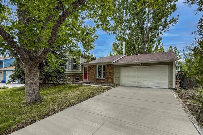 Building Photo - Beautifully Updated Lafayette Home with Di...