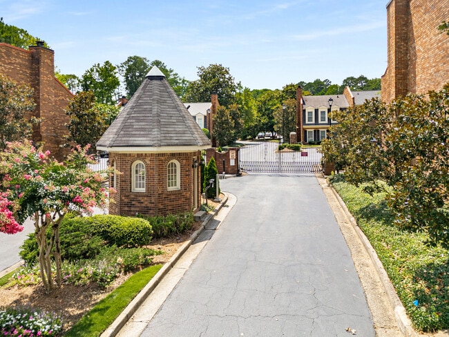 Gated entryway to neighborhood - 6 Pendleton Pl NE