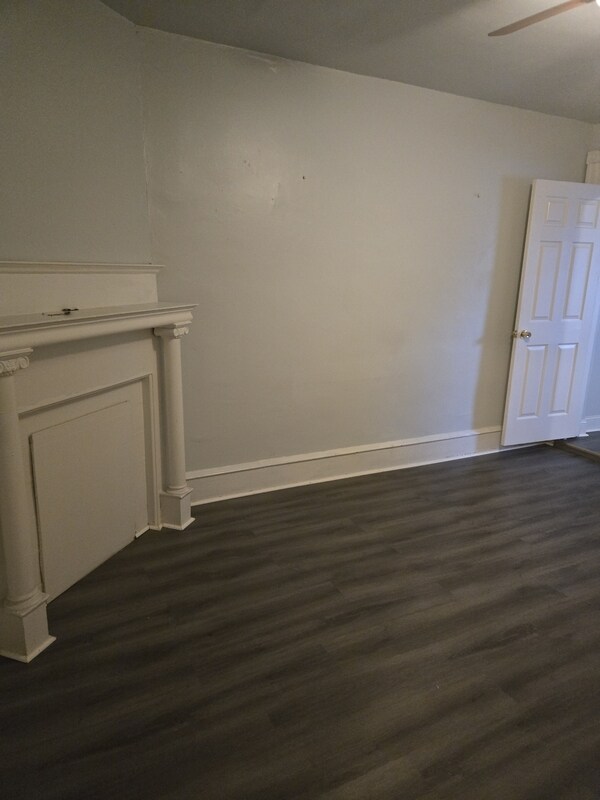 Building Photo - 5417 Sansom St