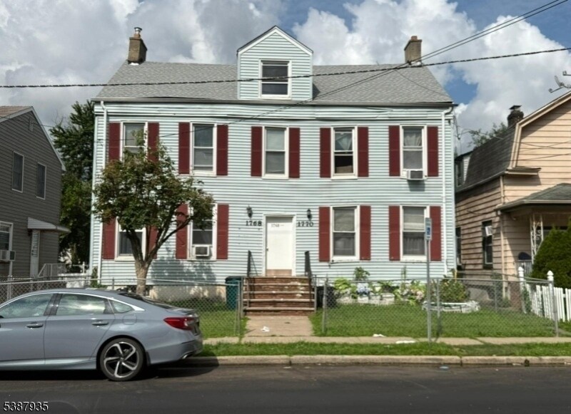 Foto principal - 1768 Lawrence St