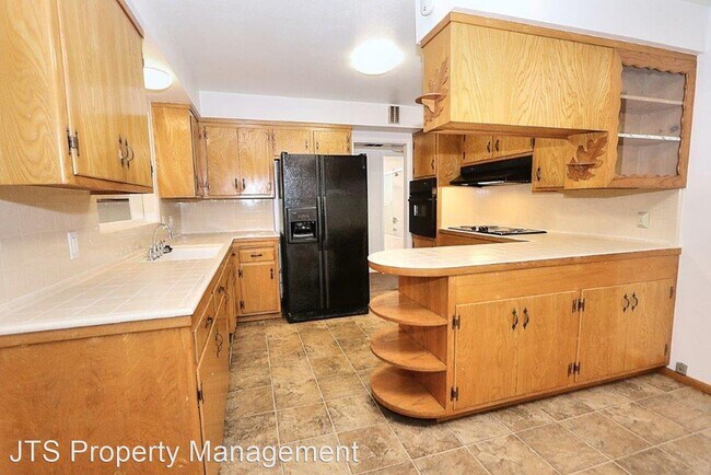 Building Photo - 2 br, 2 bath House - 4781 Mead Avenue