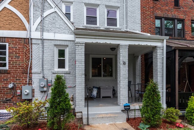 Building Photo - 16 Gallatin St NW