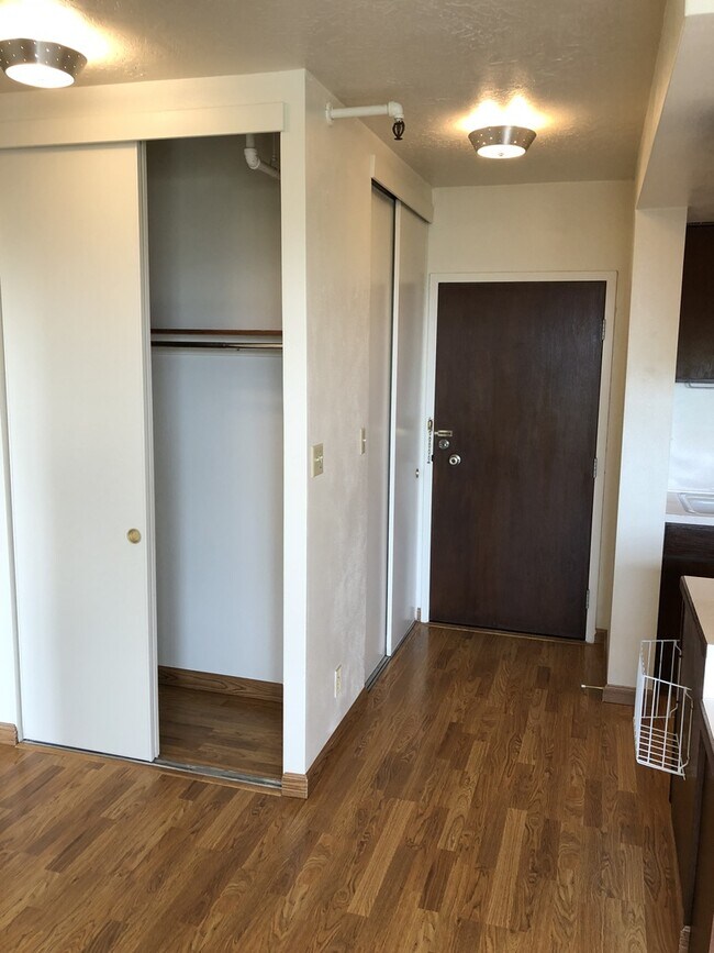 Foto del edificio - 1313 Lincoln St