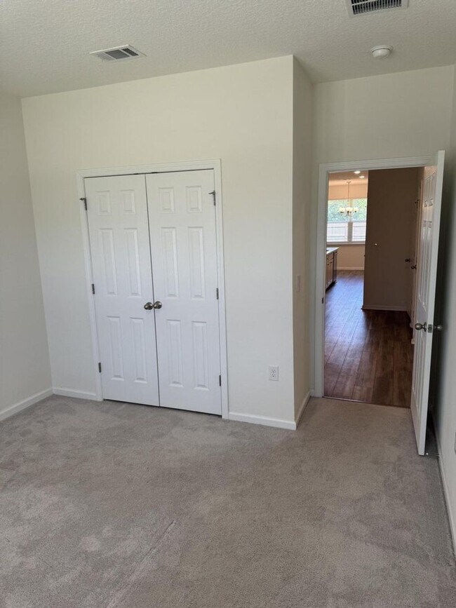 Foto del edificio - Charming 4 bedroom 3 bathroom in Yellow River Ranch