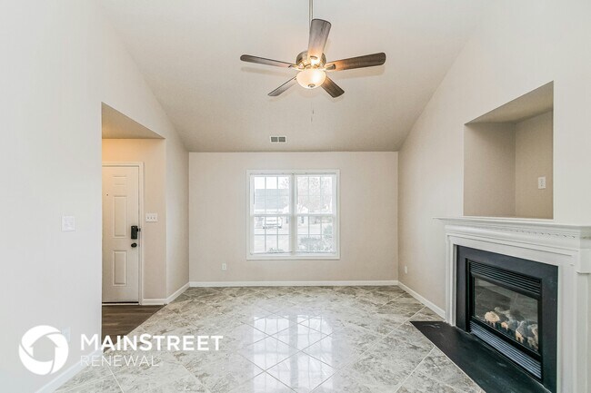 Foto del edificio - 5112 Parkerwood Dr