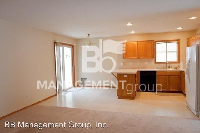 Building Photo - 3 br, 2 bath House - 2855 SE Harrison Street