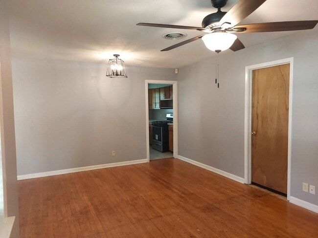 Building Photo - 4933 Nina Lee Ln