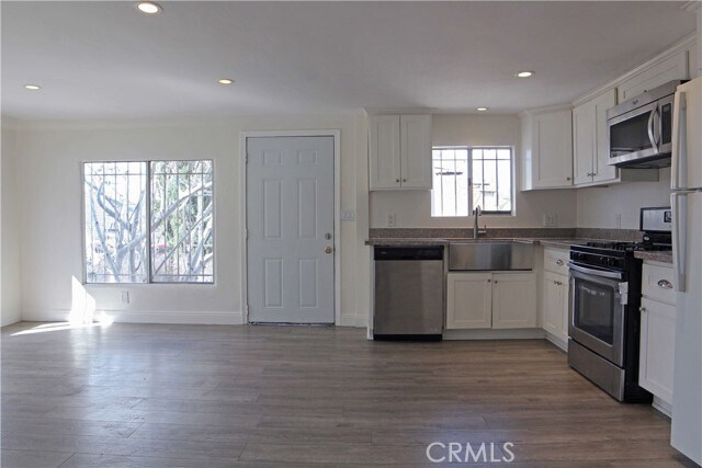 Foto del edificio - 466 Camulos St