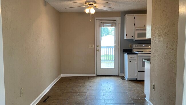 Foto del edificio - 552 Westminister Ln