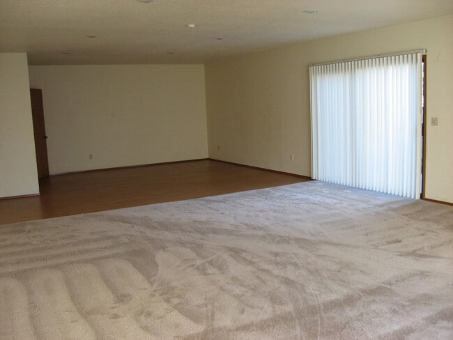 Foto del edificio - 824 SE Jensen St