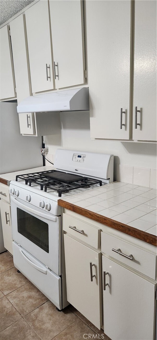 Foto del edificio - 15438 La Mirada Blvd