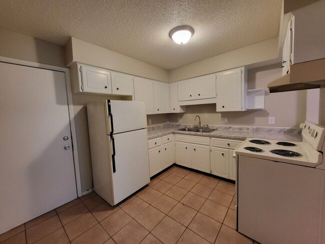 Foto del edificio - 1248 E 17th Ct