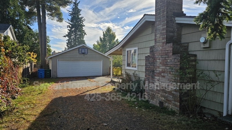 Foto principal - 1217 NE 184th St