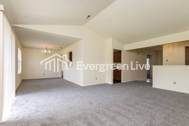 Foto del edificio - 8688 Deer Hollow Dr