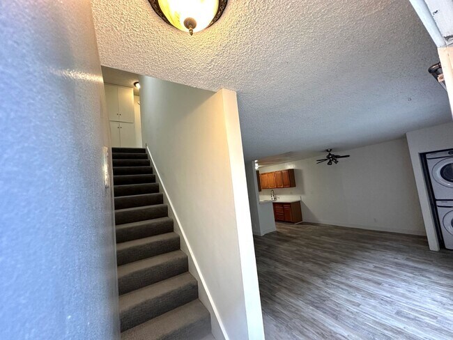 Foto del edificio - 12117 Pacific Ave