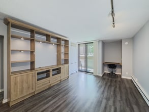 Building Photo - 1250 4th St SW