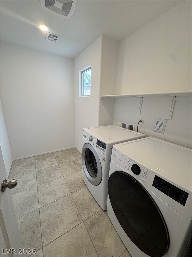 Foto del edificio - 5451 Barcola Ave